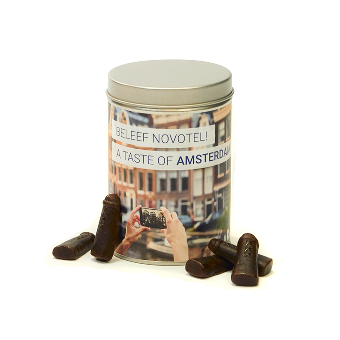 Blik met Amsterdamse paaltjes