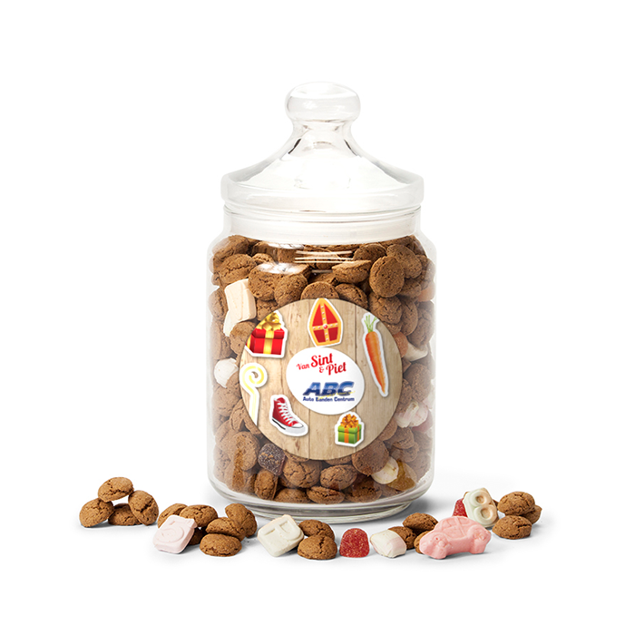 Grote stolp met strooigoed