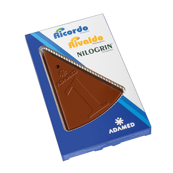Reliëf chocolade met eigen logo - taartpunt