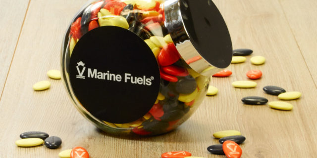 Een snoeppot vol dragees, daar ontvang je gasten mee