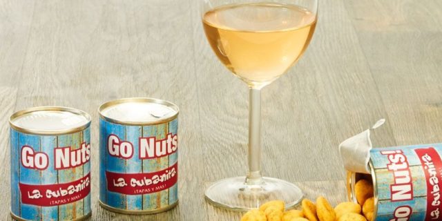 Go Nuts! Blikje nootjes bij de borrel