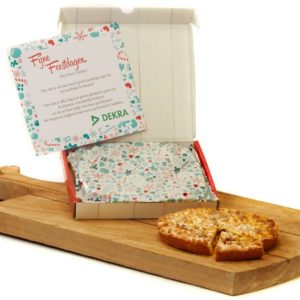 Kersttaart in verzenddoosje